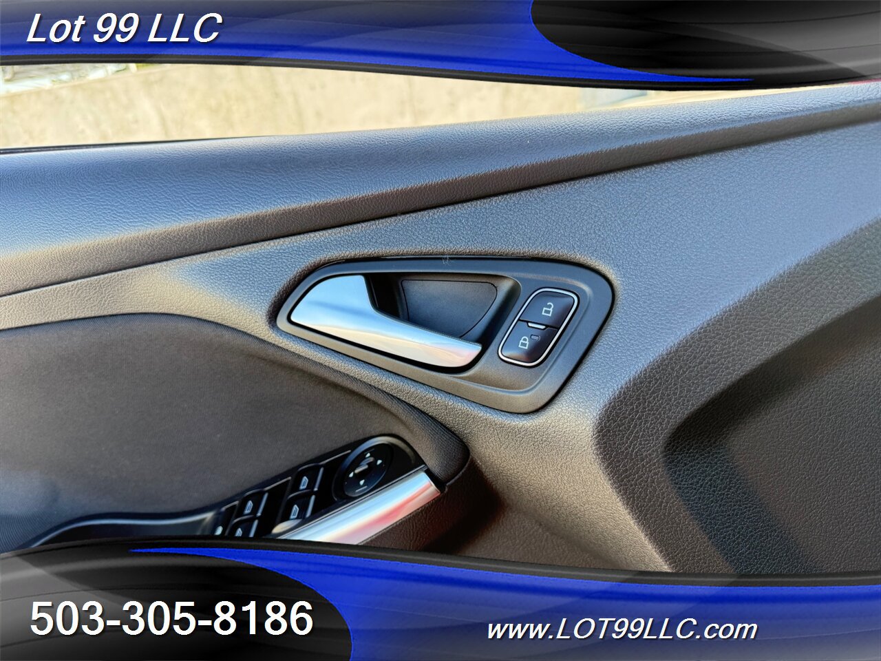 Used 2017 Ford Focus ST FWD image 34