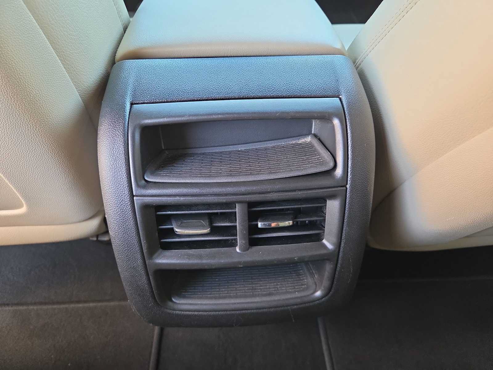 Used 2019 Cadillac XT5 AWD image 20