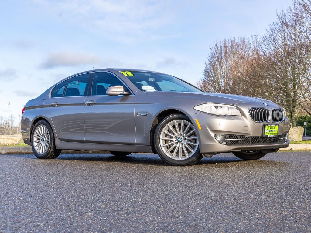 Used 2013 BMW 535i xDrive Sedan image 10