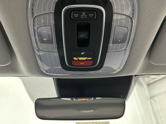 Used 2024 Hyundai Elantra Limited image 26