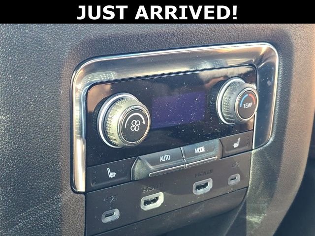 Used 2024 Chevrolet Suburban High Country w/ Advanced Technology Package AWD/4WD image 11