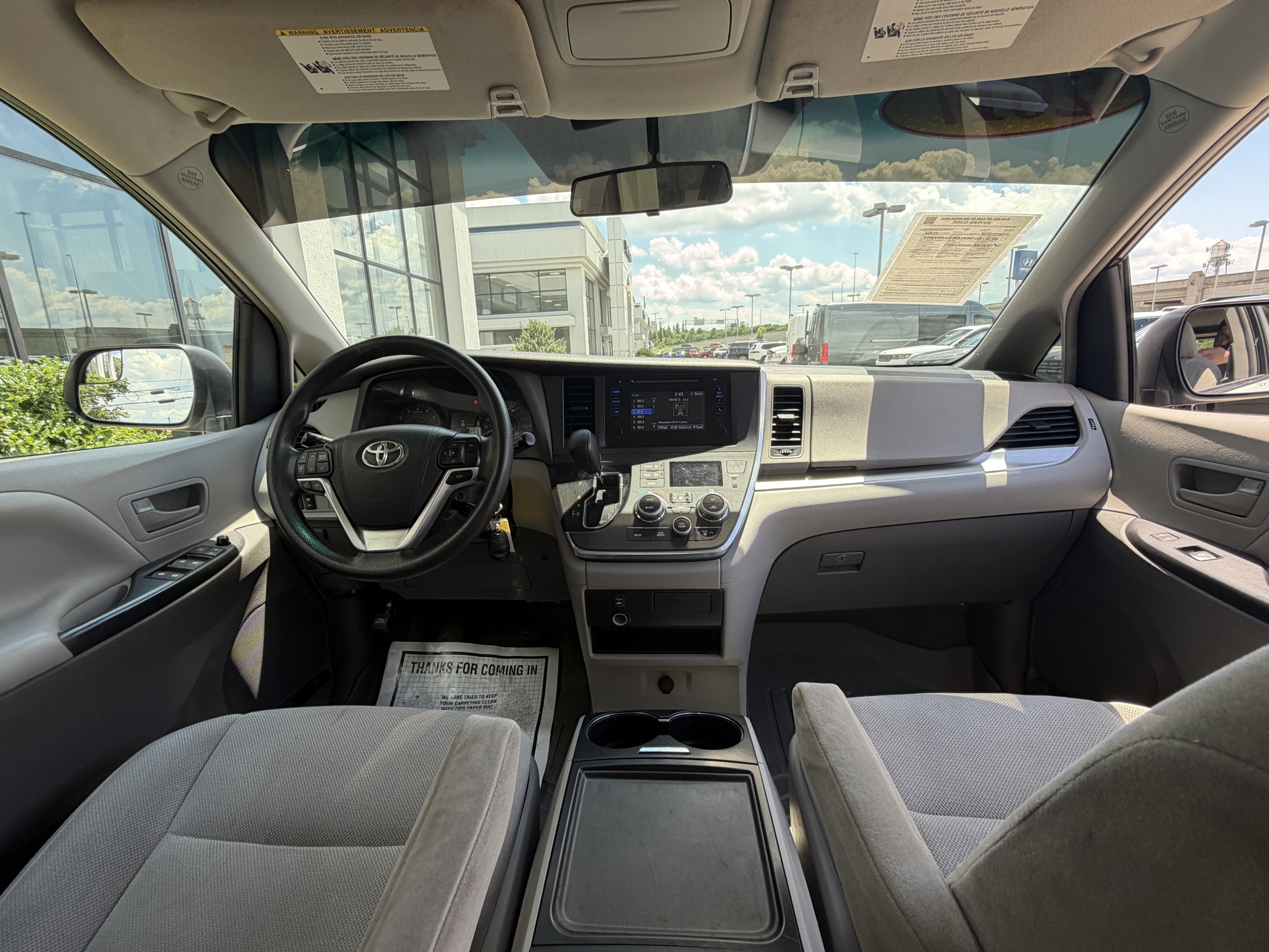 Used 2017 Toyota Sienna L FWD image 25