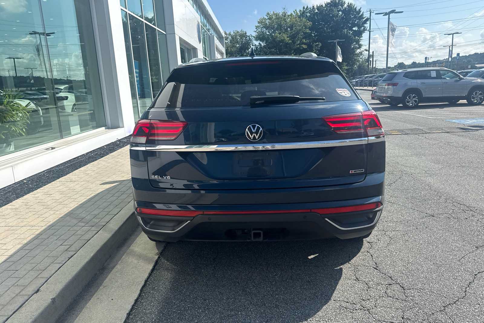 Used 2021 Volkswagen Atlas Cross Sport SEL AWD/4WD image 6