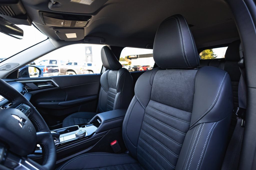 New 2026 Mitsubishi Outlander SE AWD/4WD image 23