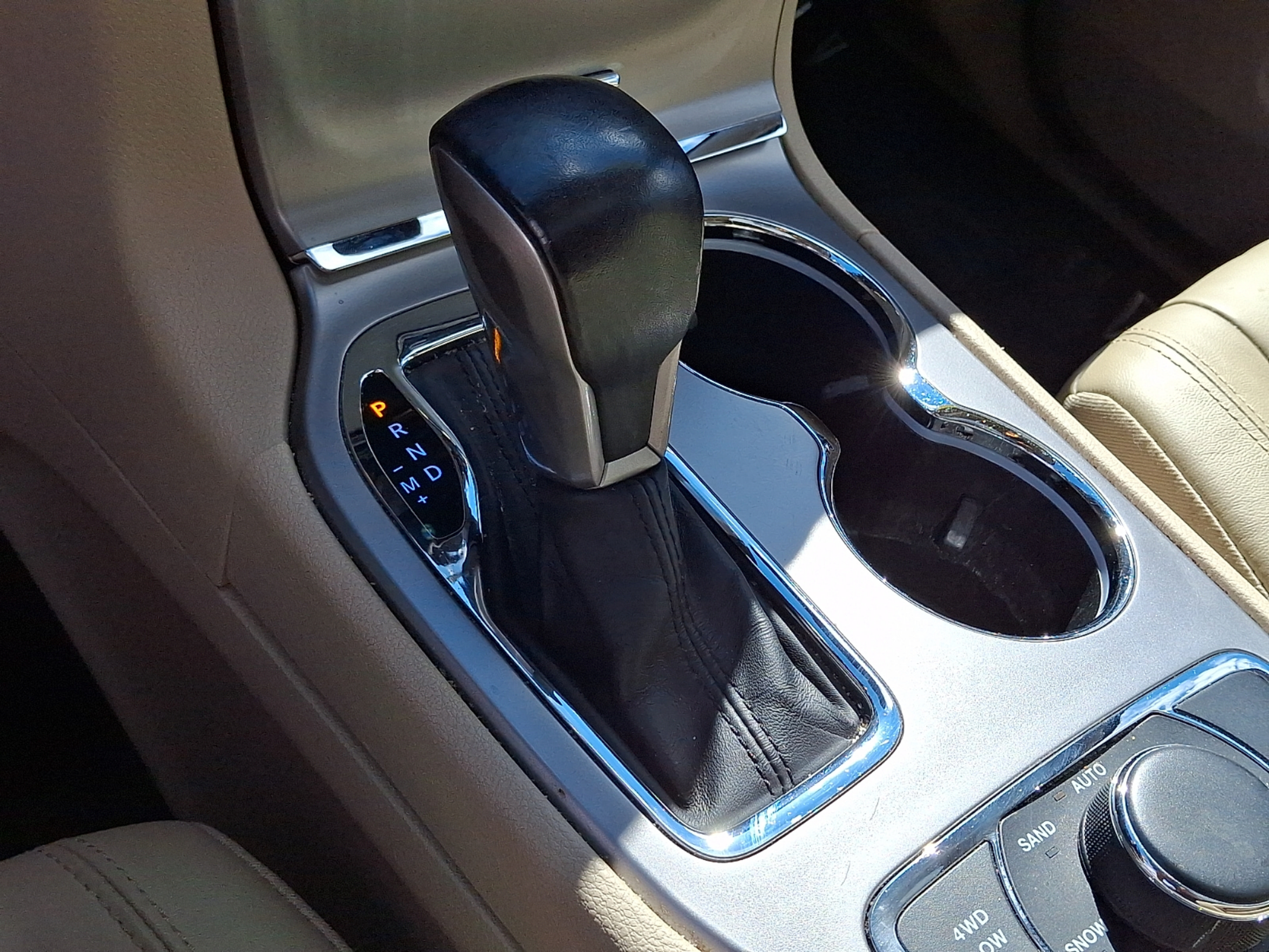 Certified 2021 Jeep Grand Cherokee Limited w/ Premium Lighting Group AWD/4WD image 13