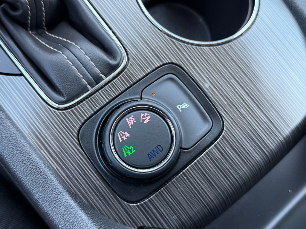 Used 2019 GMC Acadia SLT w/ Black Edition AWD/4WD image 19