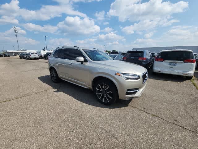 Used 2017 Volvo XC90 T6 Momentum w/ Vision Package AWD/4WD image 8