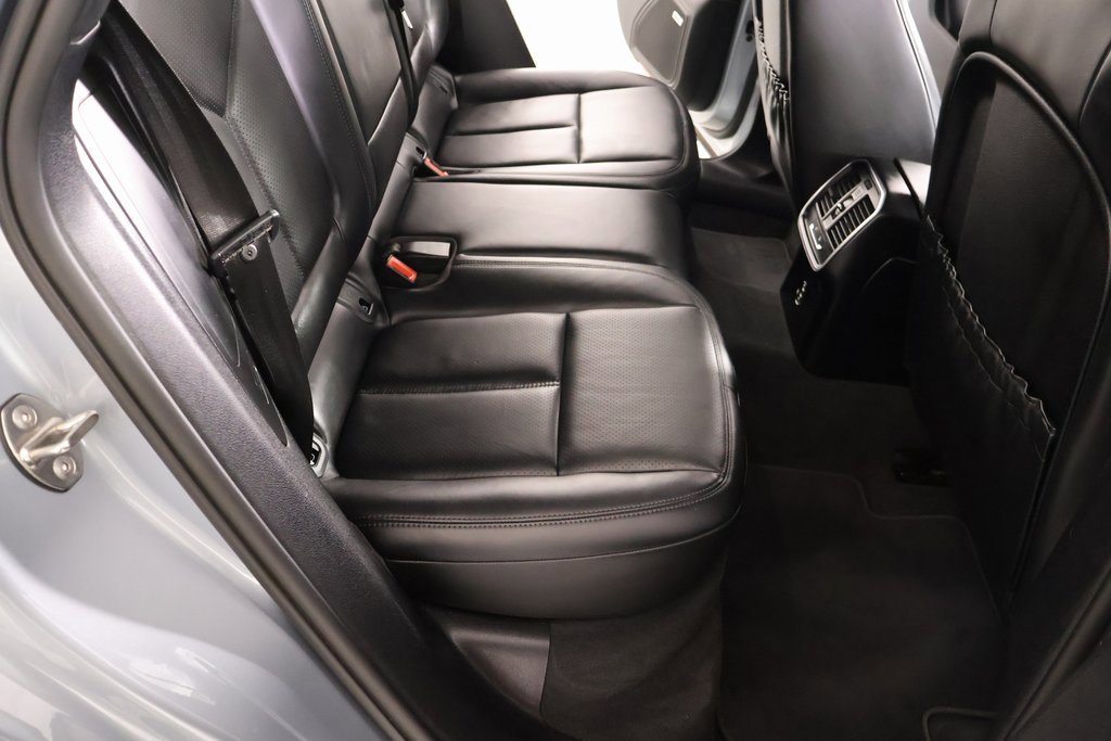 Used 2020 Porsche Macan image 15