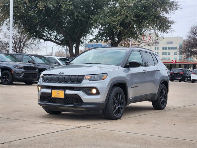 Used 2022 Jeep Compass Altitude image 3