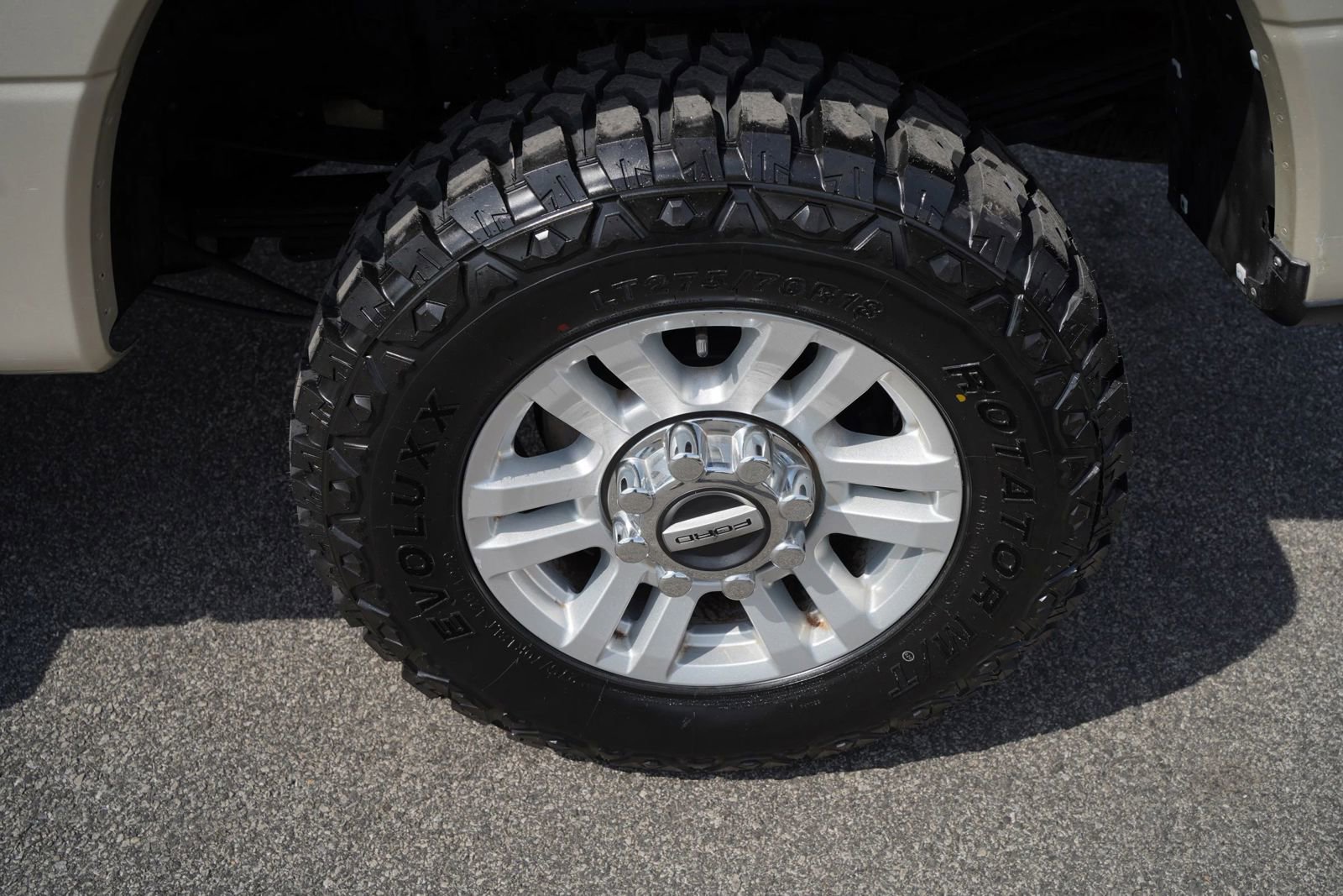 Used 2017 Ford F350 Lariat w/ Lariat Ultimate Package AWD/4WD image 31