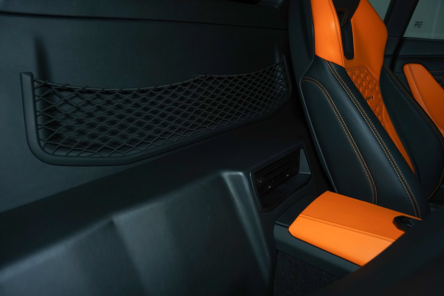 Used 2017 Lamborghini Huracan LP 580-2 RWD image 31
