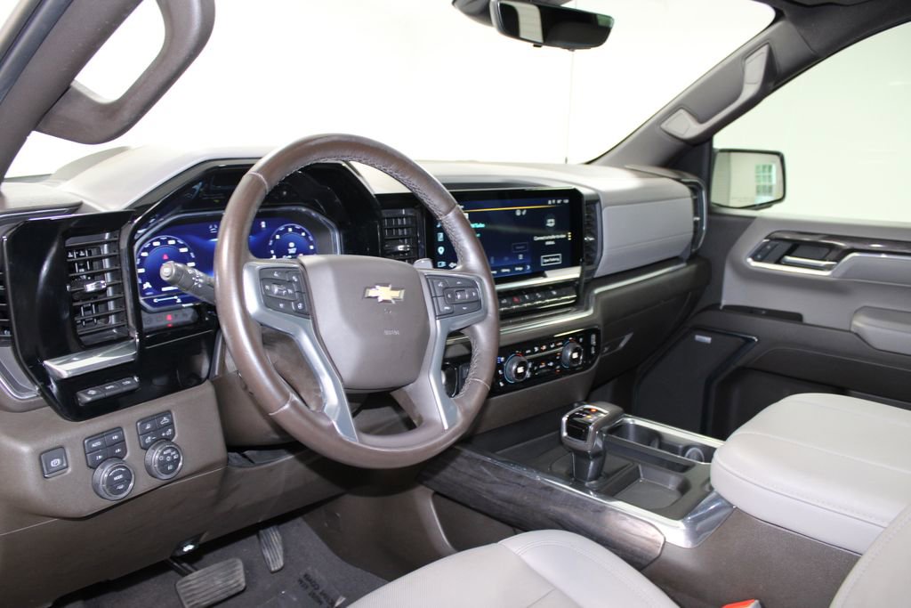 Used 2023 Chevrolet Silverado 1500 LTZ w/ LTZ Premium Texas Edition AWD/4WD image 26