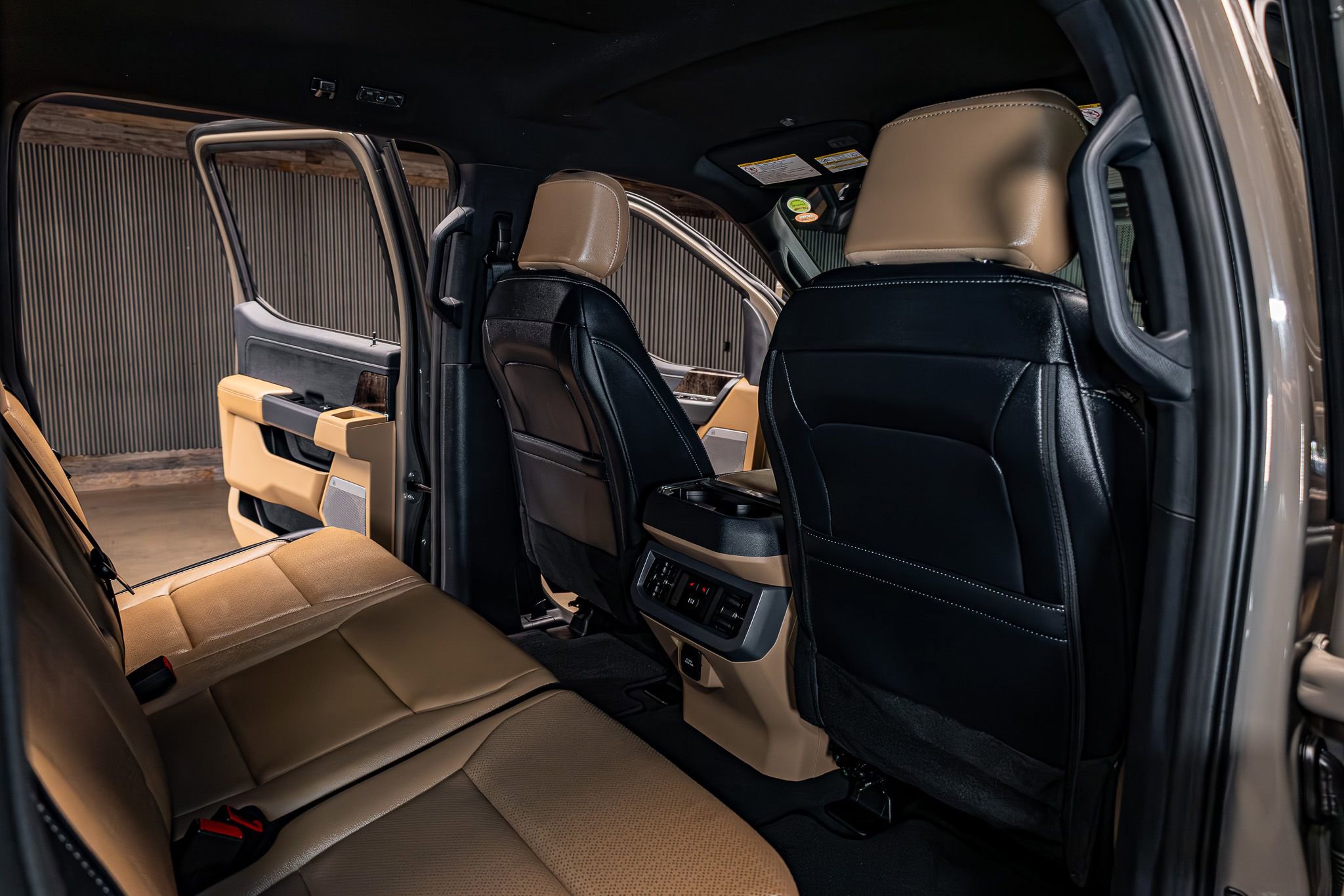 Used 2026 Ford F350 Lariat image 27