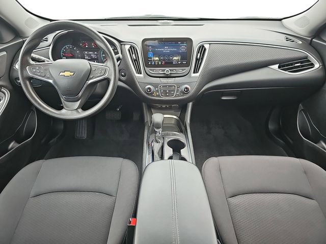Used 2025 Chevrolet Malibu LT image 9