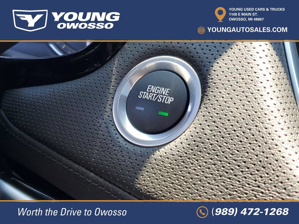 Certified 2025 Cadillac XT6 Luxury AWD/4WD image 16