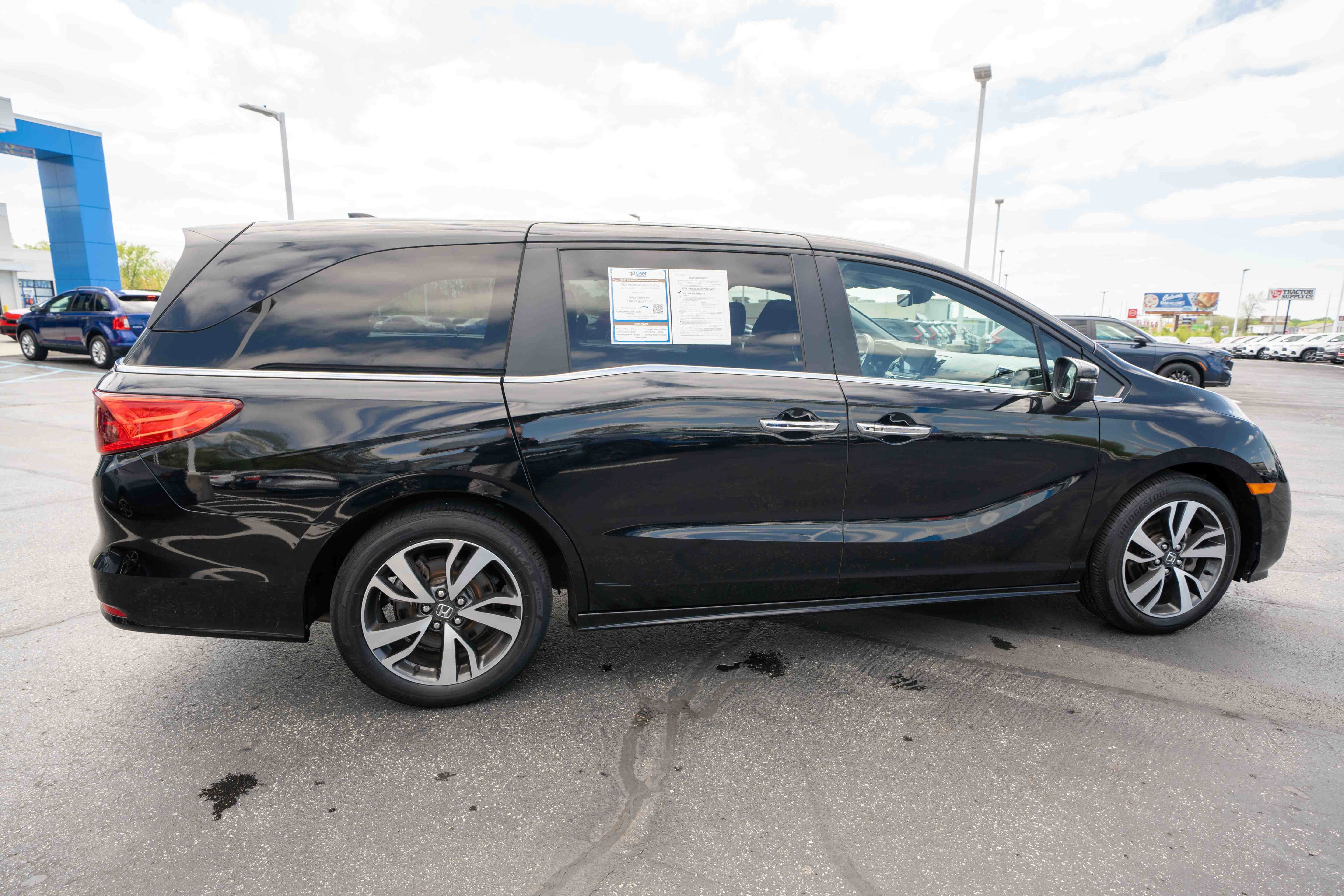 Used 2023 Honda Odyssey Touring image 6