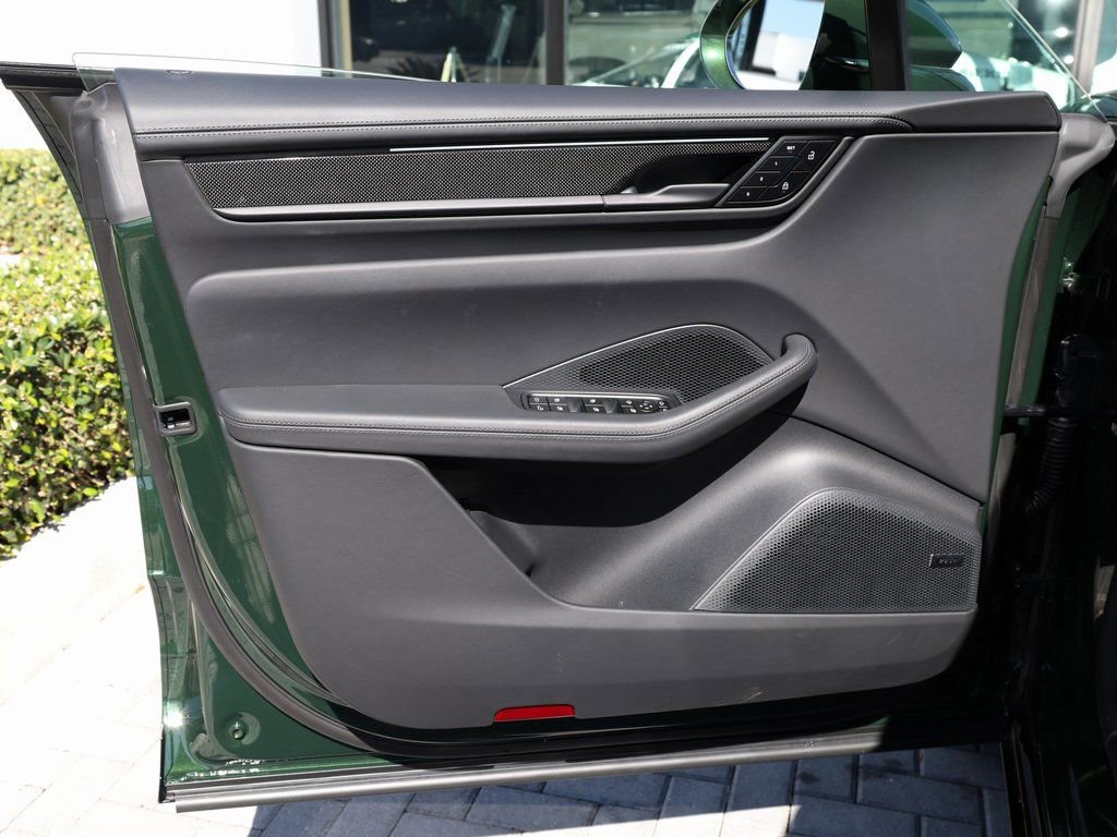 Used 2025 Porsche Macan Turbo Electric image 13