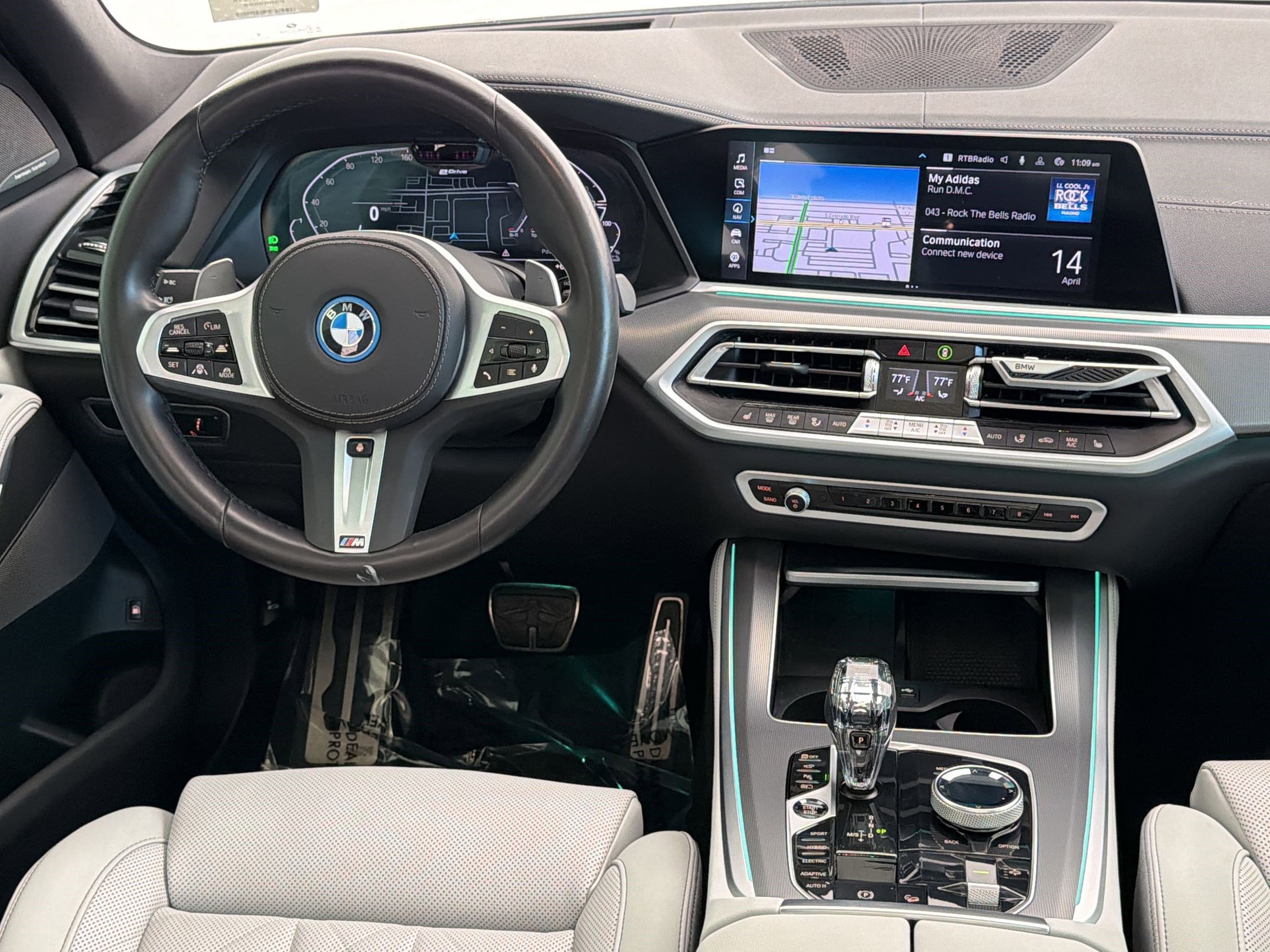 Certified 2023 BMW X5 xDrive45e w/ Executive Package image 28