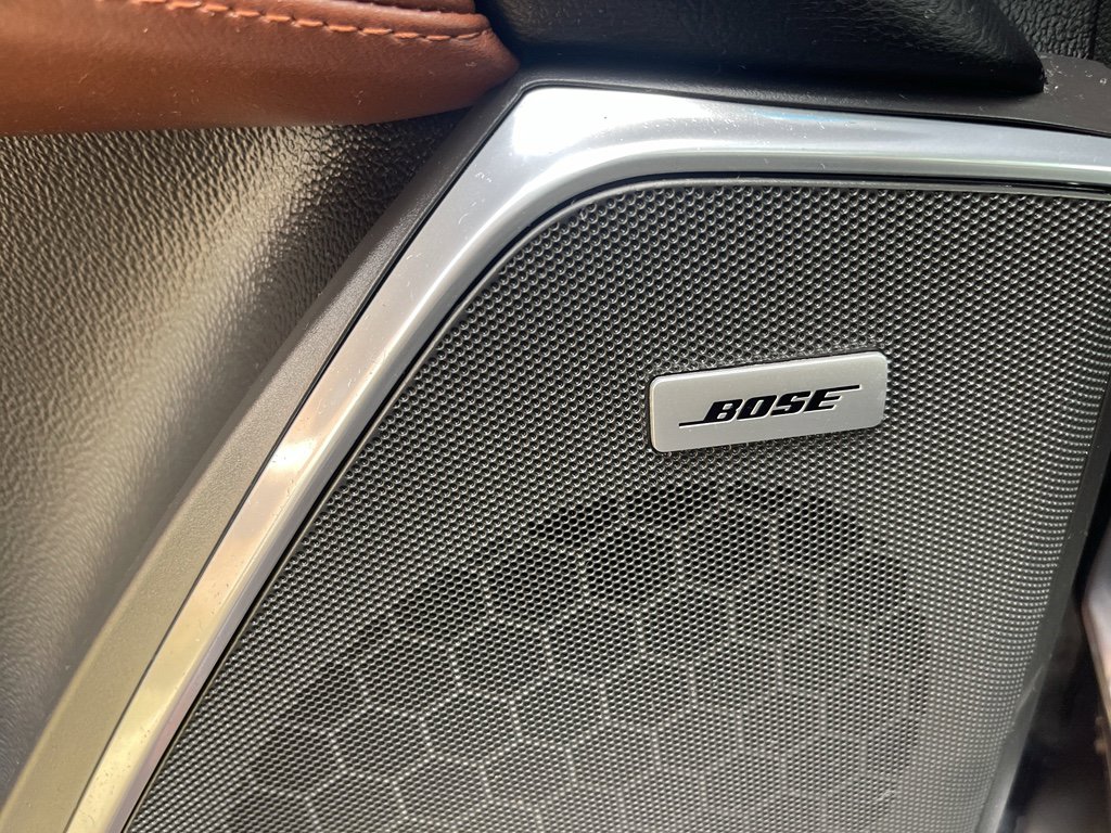 Used 2019 Cadillac Escalade ESV Luxury w/ LPO, Escalade Noir Package image 22