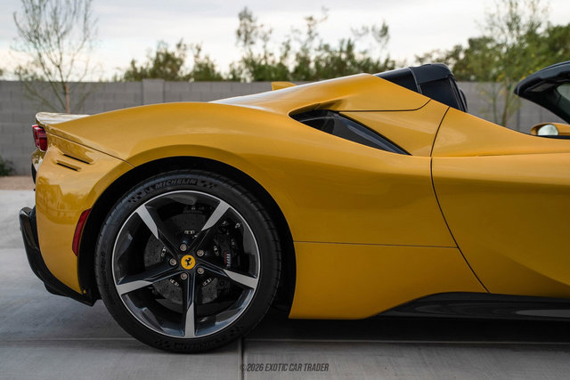 Used 2024 Ferrari SF90 Spider AWD/4WD image 10