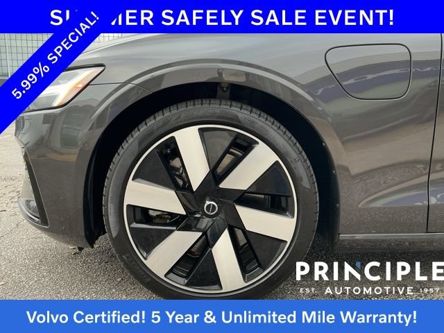 Certified 2024 Volvo S60 T8 Plus AWD/4WD image 10