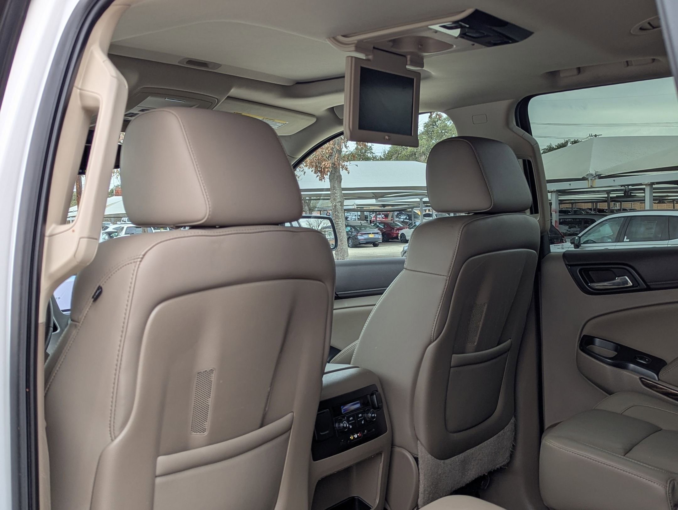 Used 2016 GMC Yukon SLT w/ Open Road Package image 17