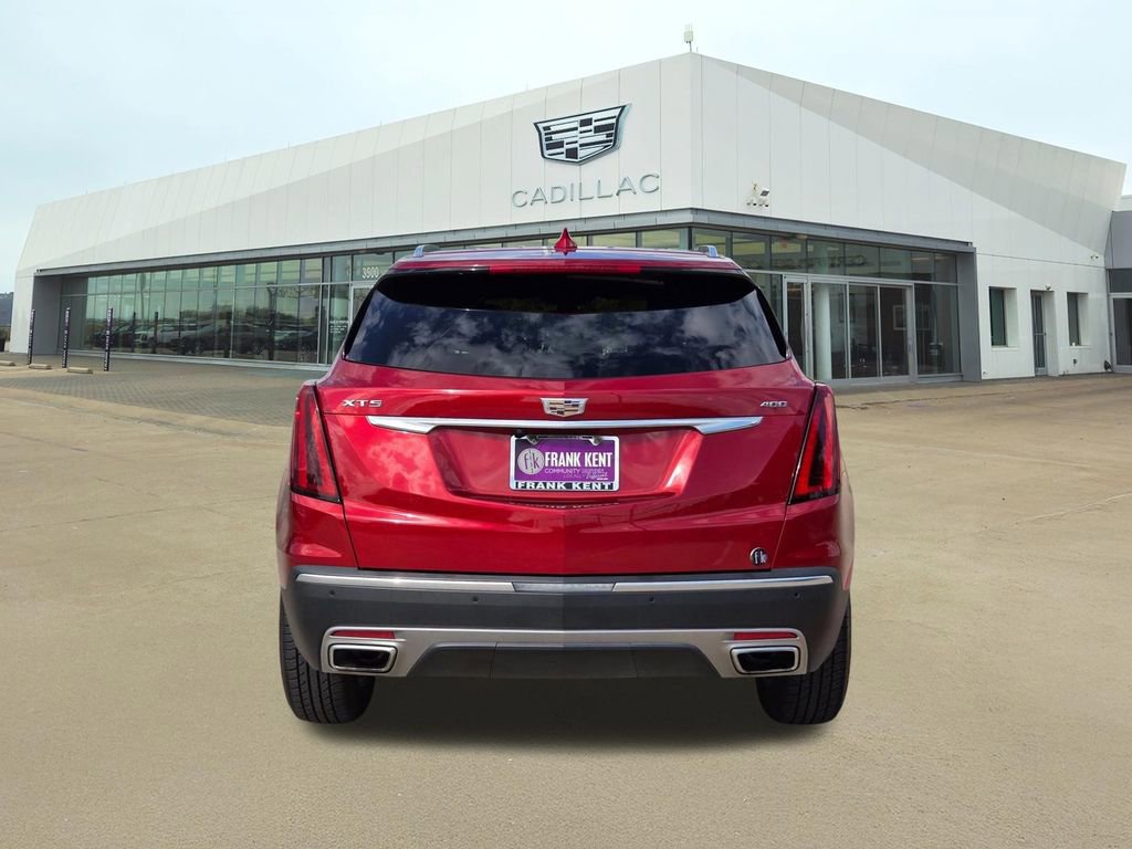 Used 2021 Cadillac XT5 Premium Luxury w/ LPO, Floor Liner Package image 5