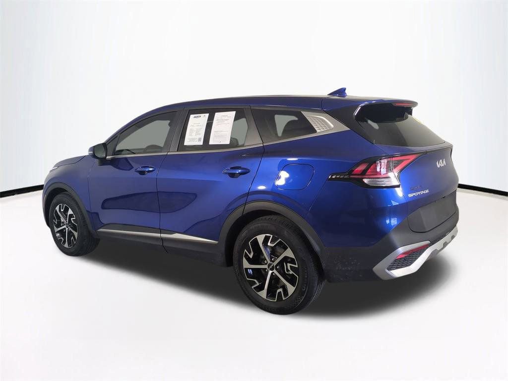 Used 2024 Kia Sportage EX image 7
