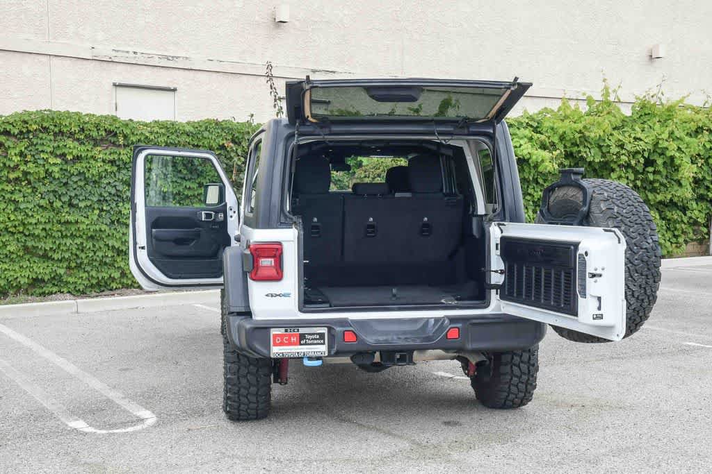 Used 2024 Jeep Wrangler Unlimited Rubicon 4xe AWD/4WD image 32