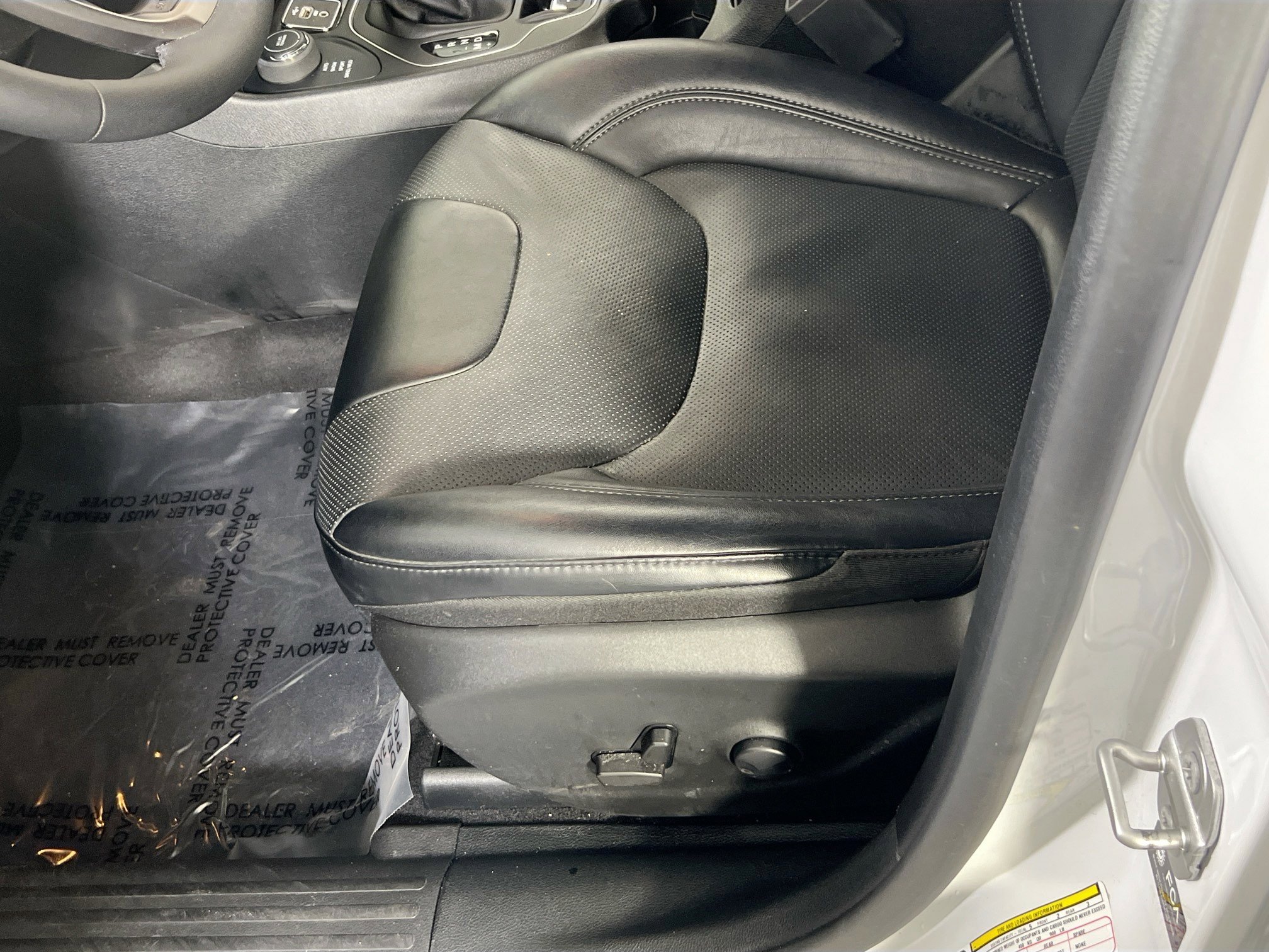 Used 2022 Jeep Cherokee Latitude Lux AWD/4WD image 18