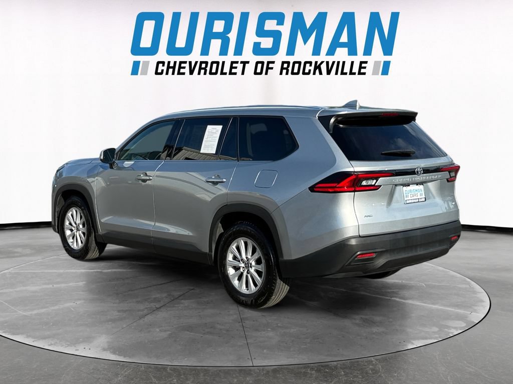 Used 2025 Toyota Grand Highlander AWD image 4