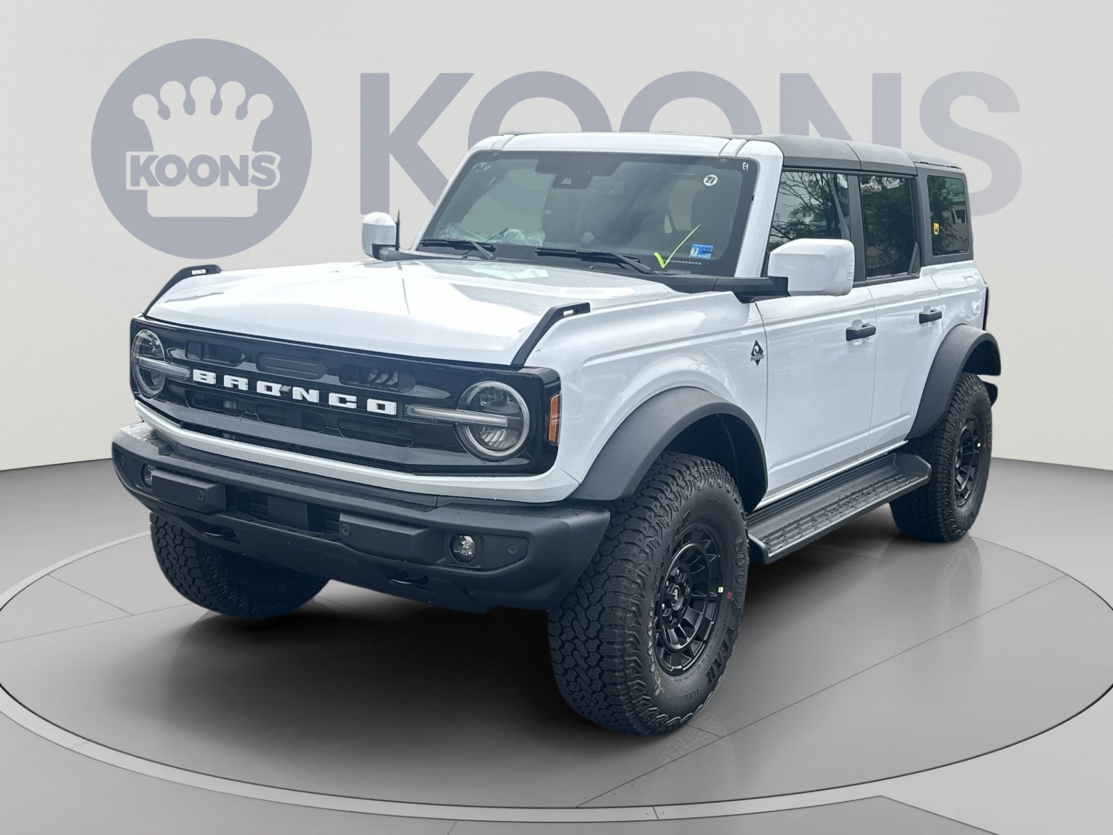 New 2026 Ford Bronco Outer Banks w/ Sasquatch Package
