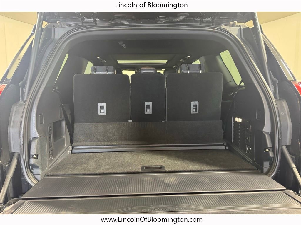 Used 2025 Ford Expedition Tremor AWD/4WD image 31