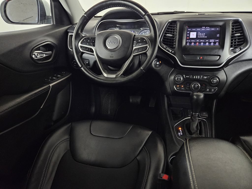Used 2019 Jeep Cherokee Latitude Plus FWD image 7