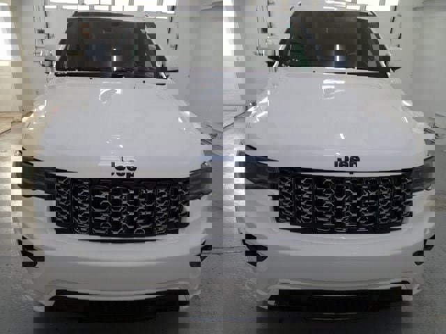 Used 2020 Jeep Grand Cherokee Altitude image 26