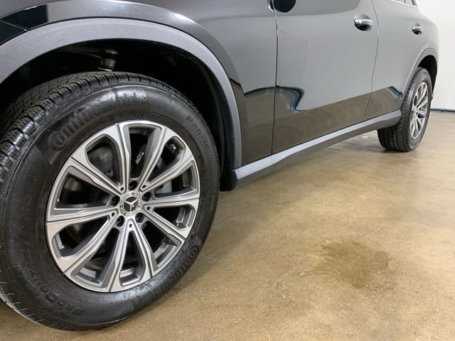Used 2025 Mercedes-Benz GLC 300 4MATIC image 2