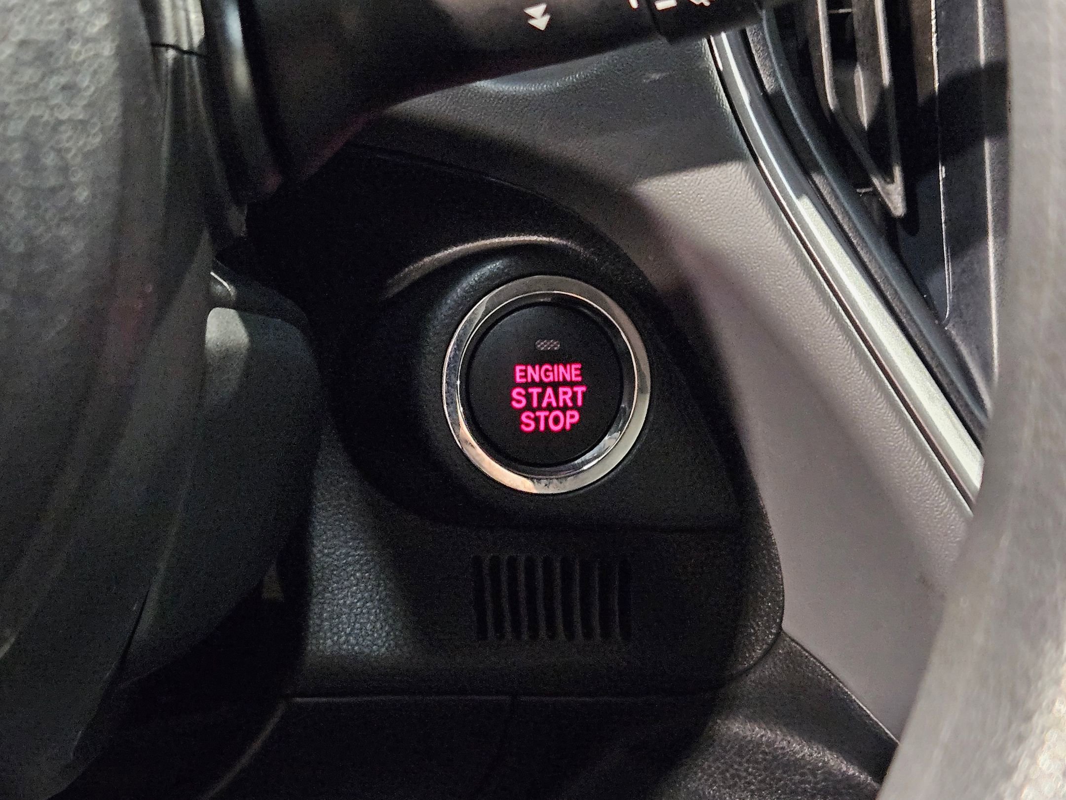 Used 2024 Subaru Crosstrek 2.0i Premium image 34