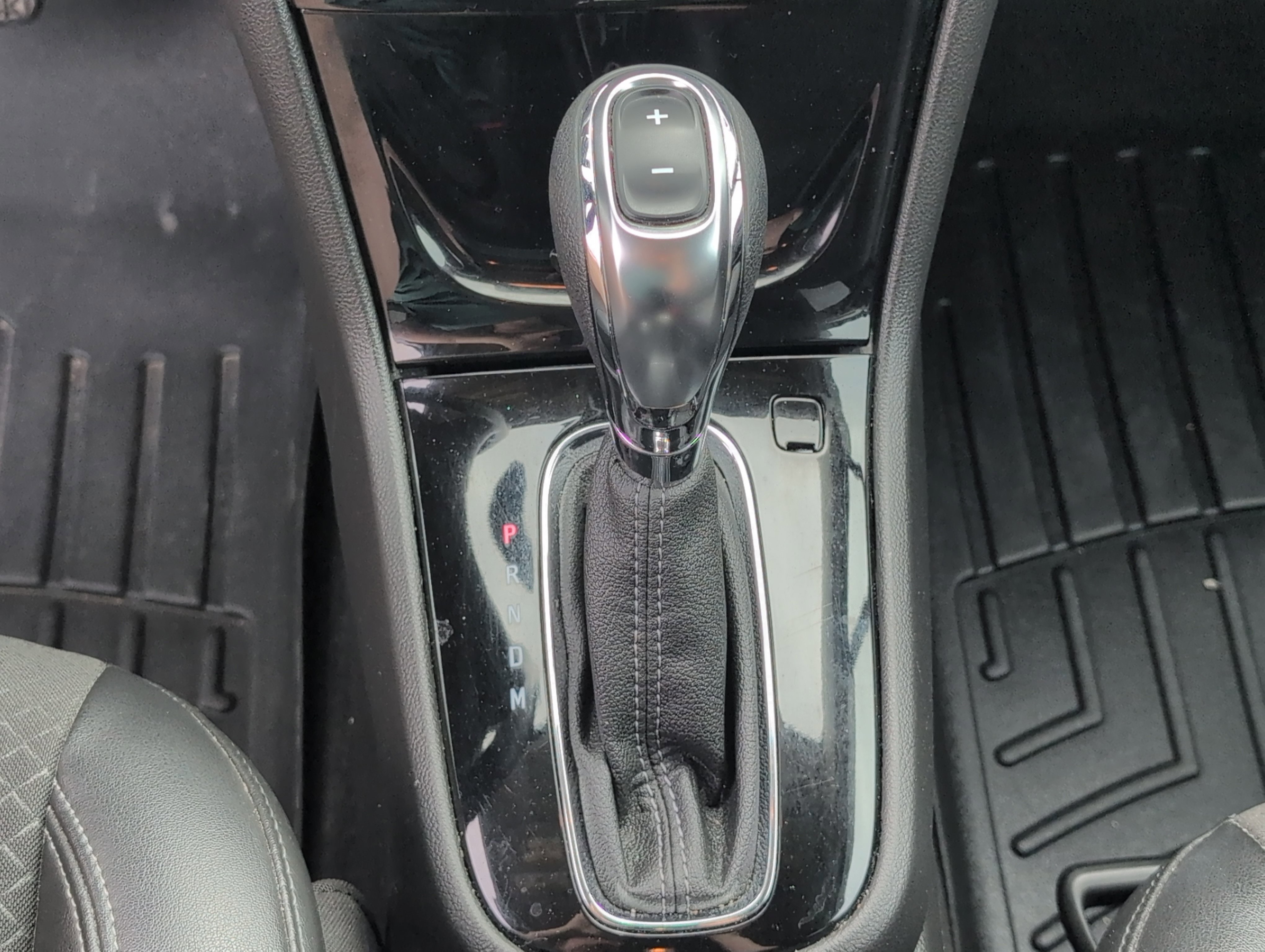 Used 2018 Buick Encore Preferred image 21