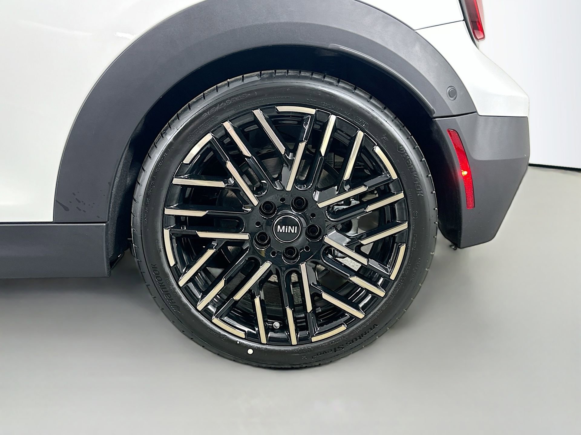 New 2026 MINI Cooper S image 31