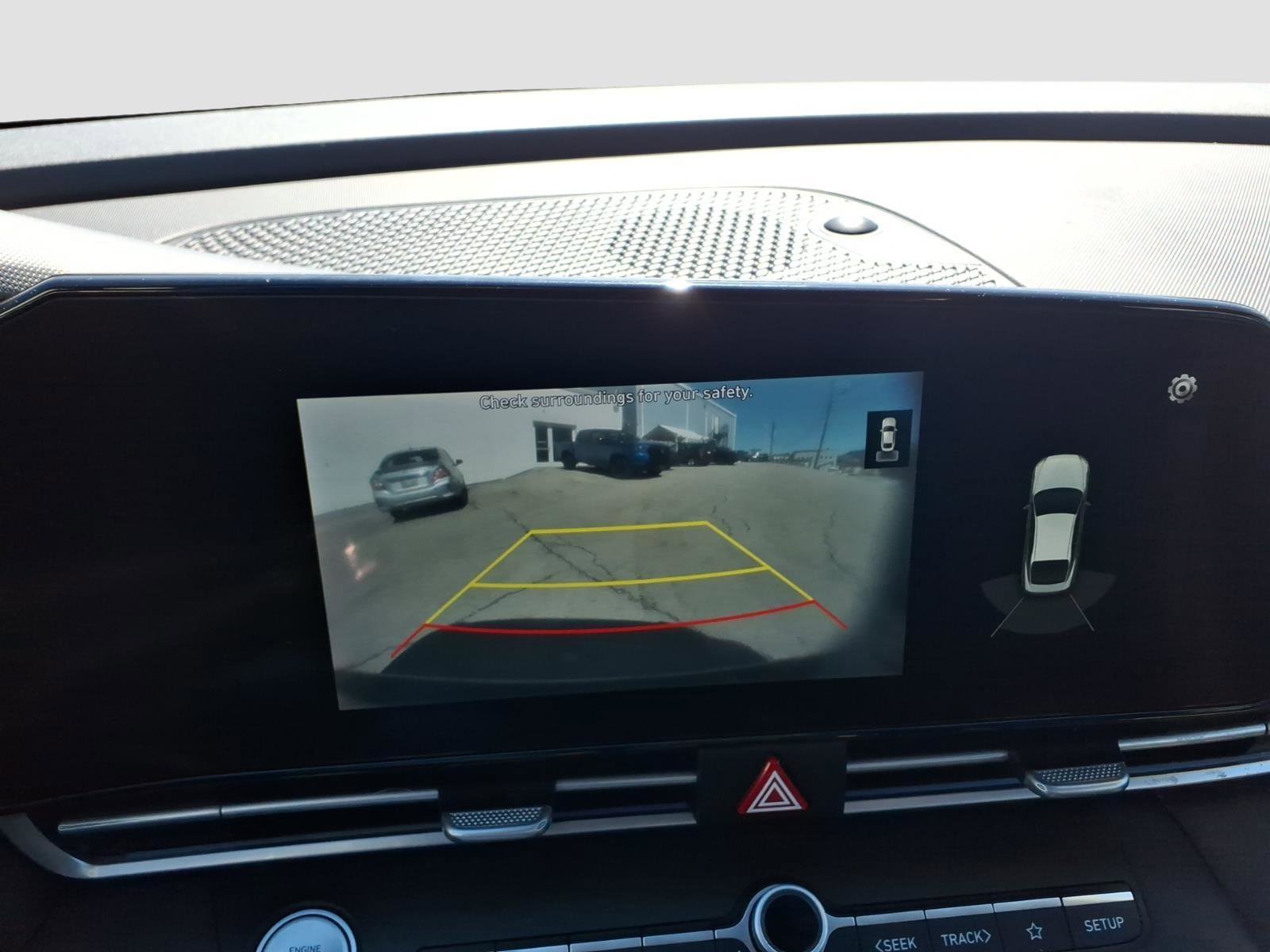 Used 2022 Hyundai Elantra Limited image 20