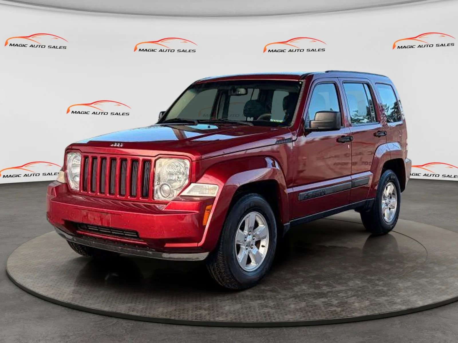 Used 2012 Jeep Liberty Sport w/ Driver Convenience Group image 2