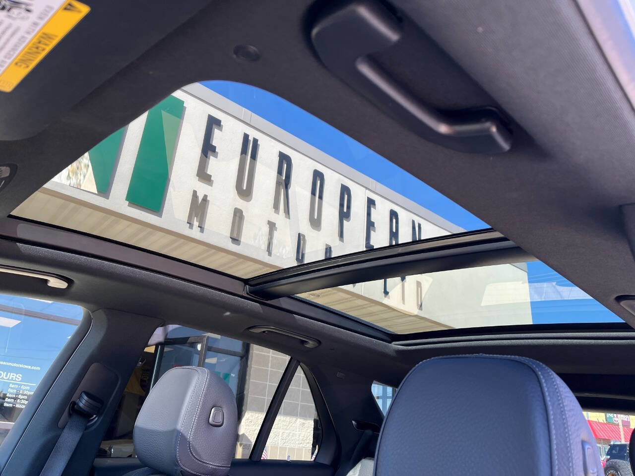 Used 2024 Mercedes-Benz GLE 450e 4MATIC image 35