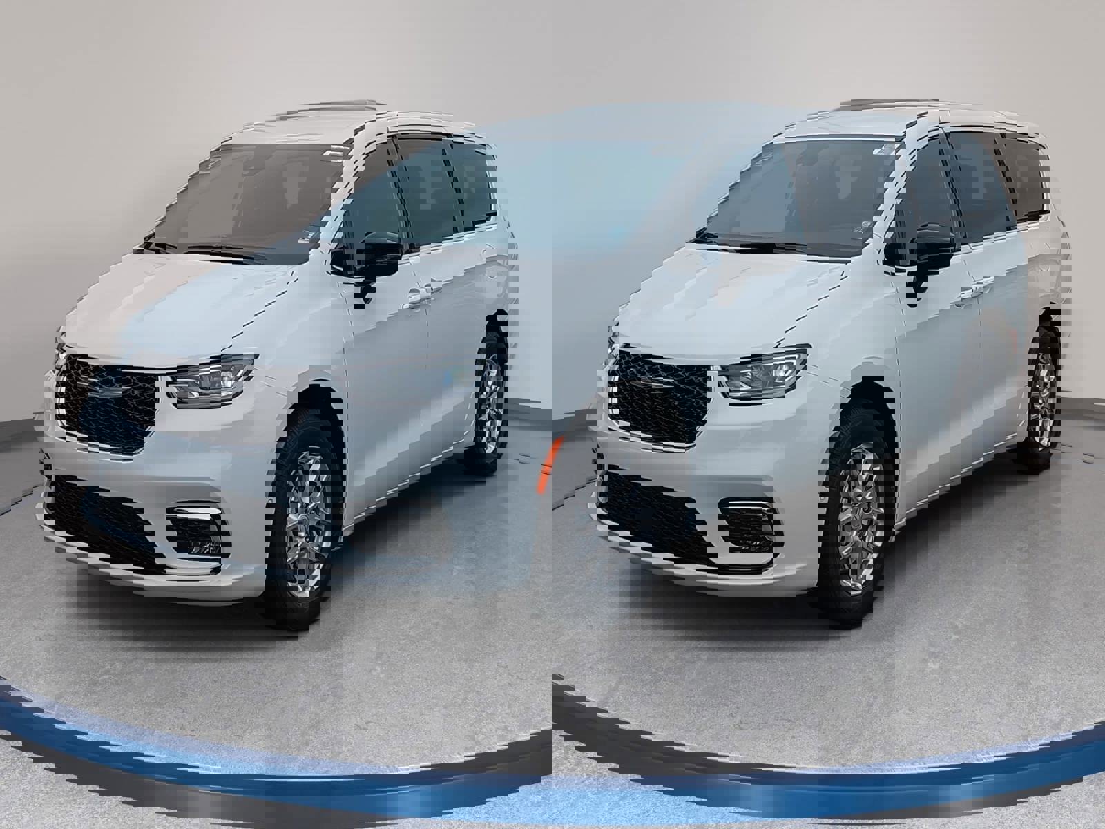 New 2026 Chrysler Pacifica Select image 1