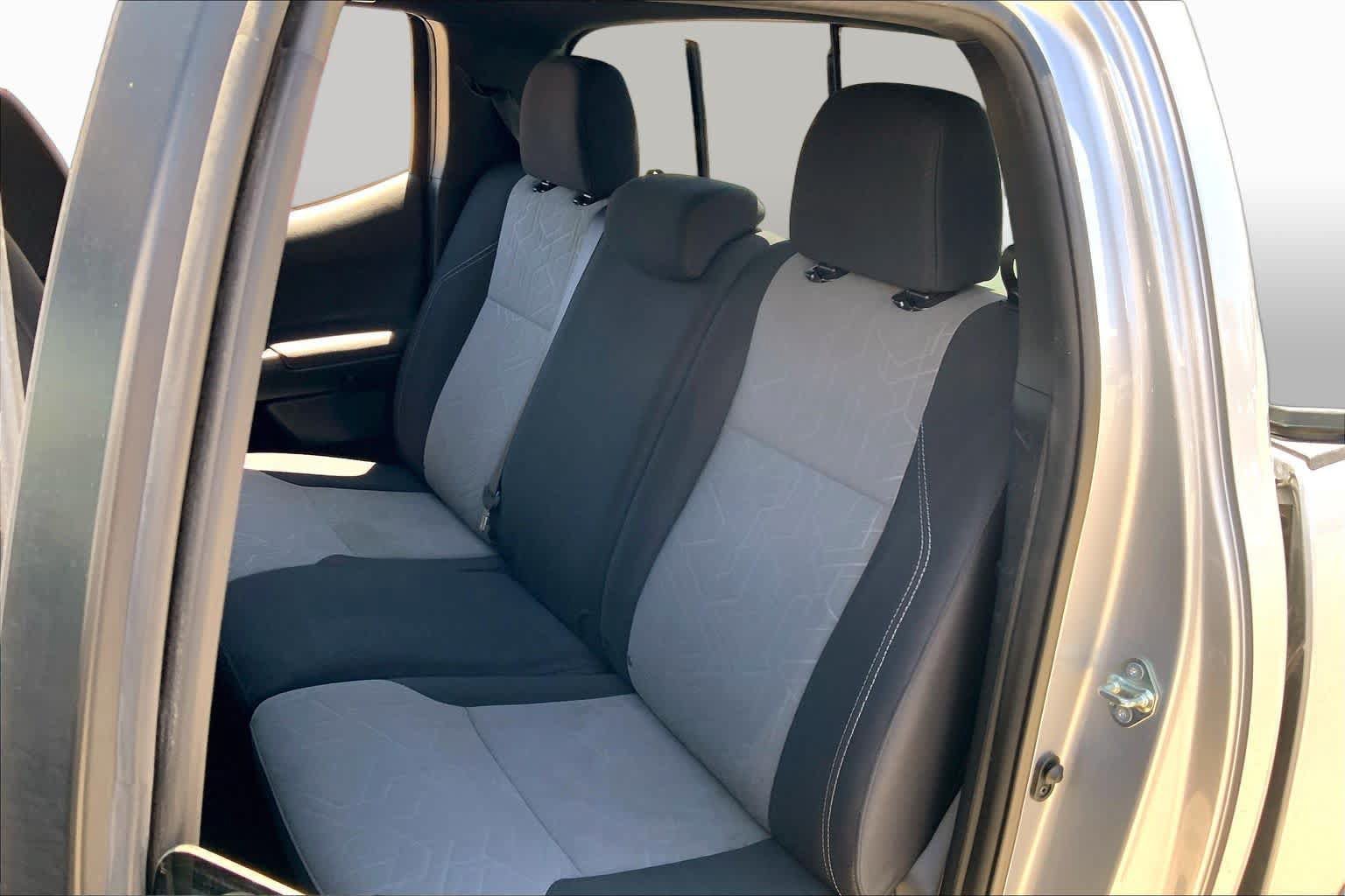Used 2020 Toyota Tacoma TRD Sport w/ Technology Package AWD/4WD image 20