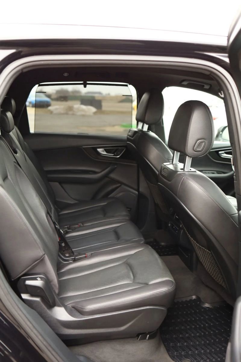 Used 2017 Audi Q7 3.0T Premium Plus w/ Premium Plus Package image 49