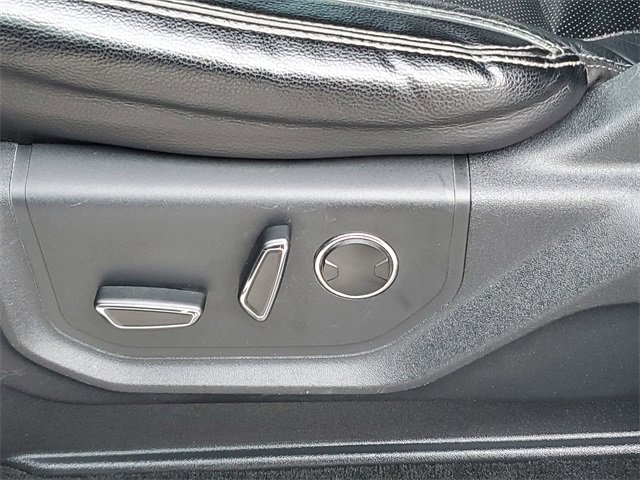 Used 2017 Ford F250 Lariat w/ Chrome Package image 24