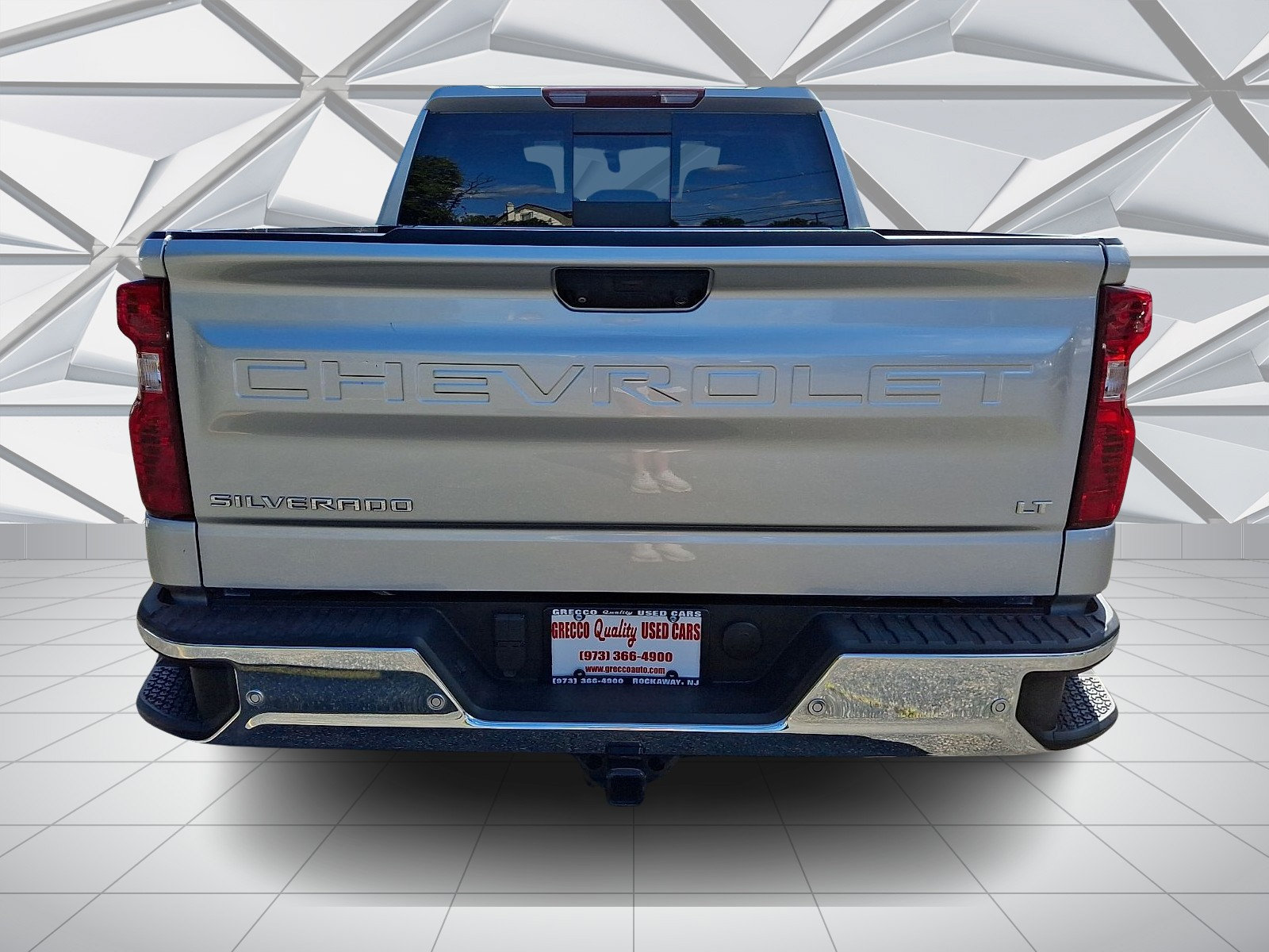 Used 2022 Chevrolet Silverado 1500 LT w/ Safety Package AWD/4WD image 9