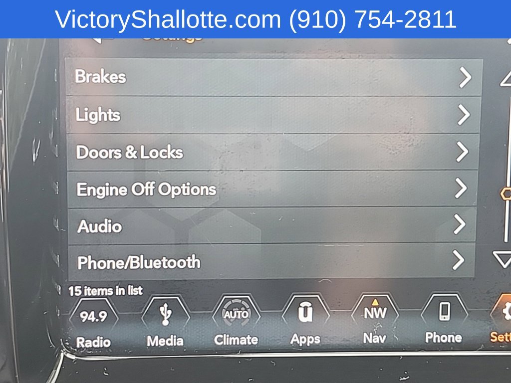 Used 2019 Jeep Compass Latitude FWD image 31