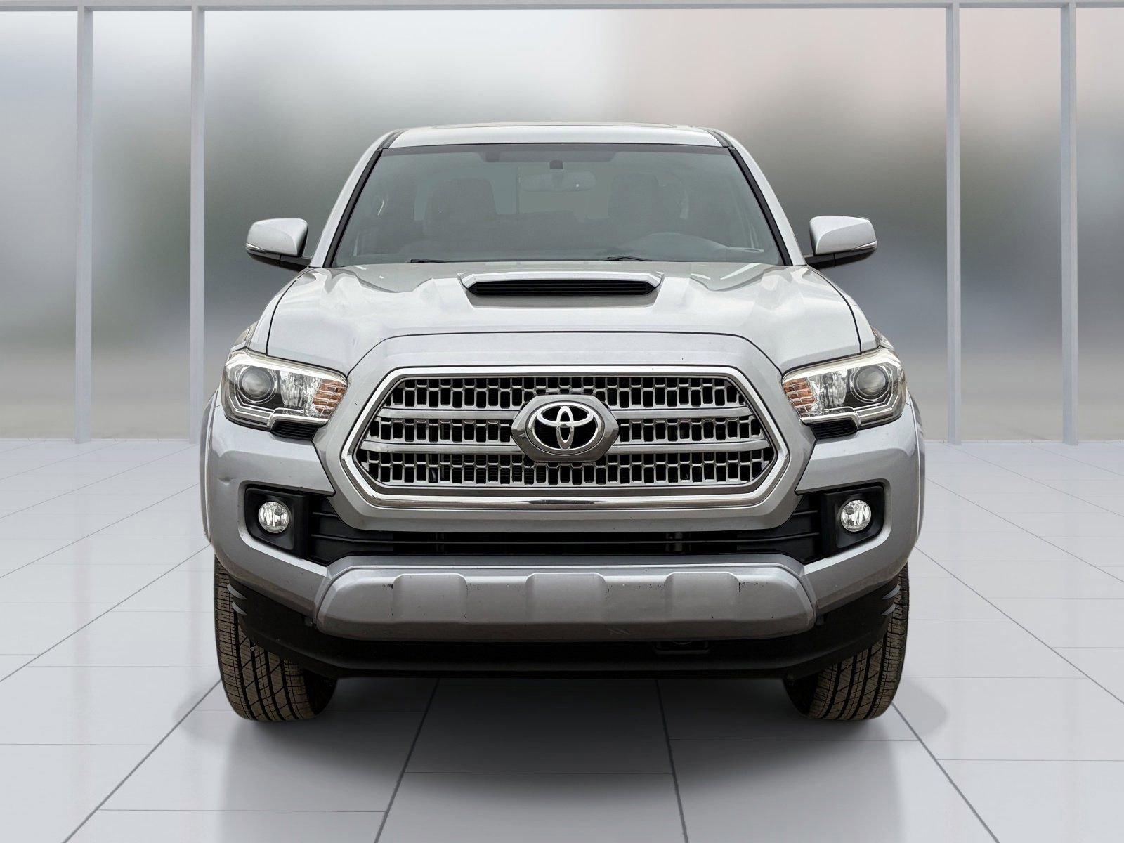 Used 2017 Toyota Tacoma TRD Sport image 9