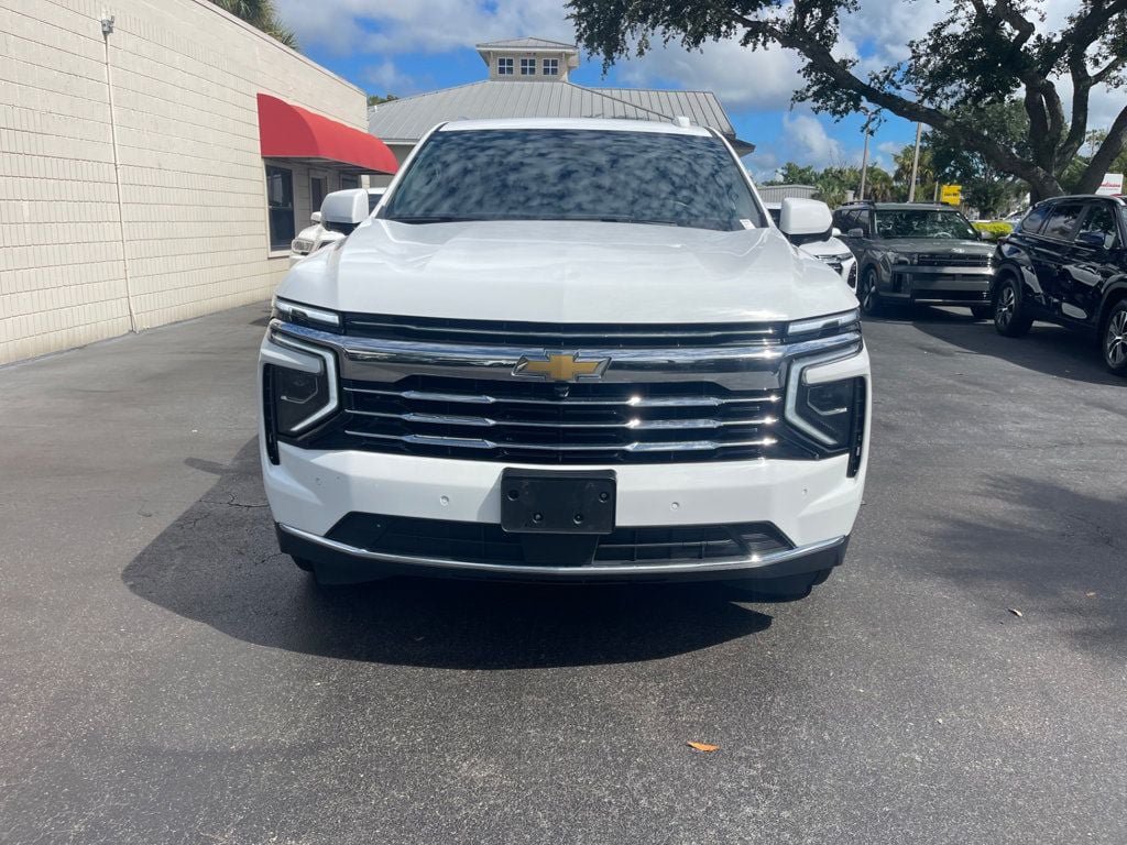 Used 2025 Chevrolet Tahoe LT RWD image 9